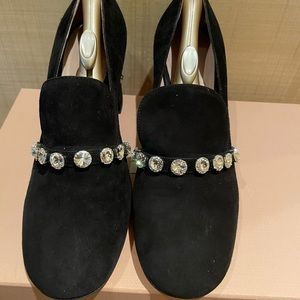 NIB - Gorgeous Miu Miu suede black heels si
